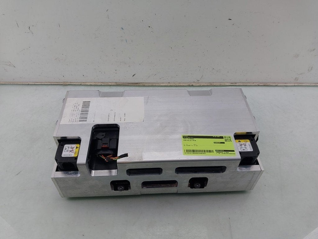 BATTERIE HAUT VOLTAGE Audi A6 Avant (C8) (01-2018/-), Auto-Union-Straße  1,
85057  Ingolstadt, DE, Info@audi.de, Audi, Utilisé