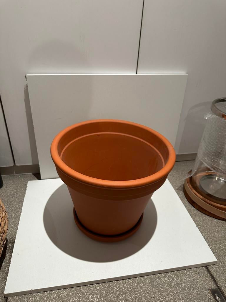 Terracotta bloempot met schotel, Tuin en Terras, Ophalen, Nieuw, Terracotta