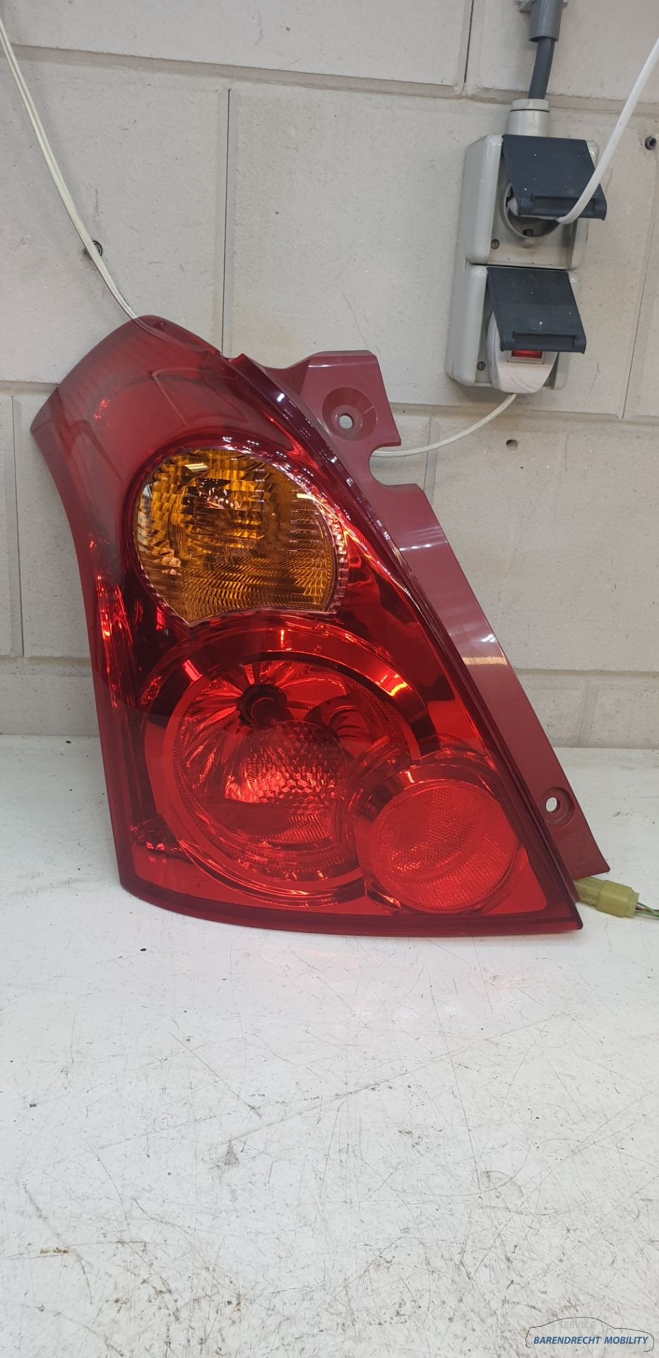 Feu arri re sport Suzuki Swift gauche c t conducteur origina, Info@suzuki.co.jp, Takatsuka-cho, Chuo-ku 300
432-8611  Hamamatsu