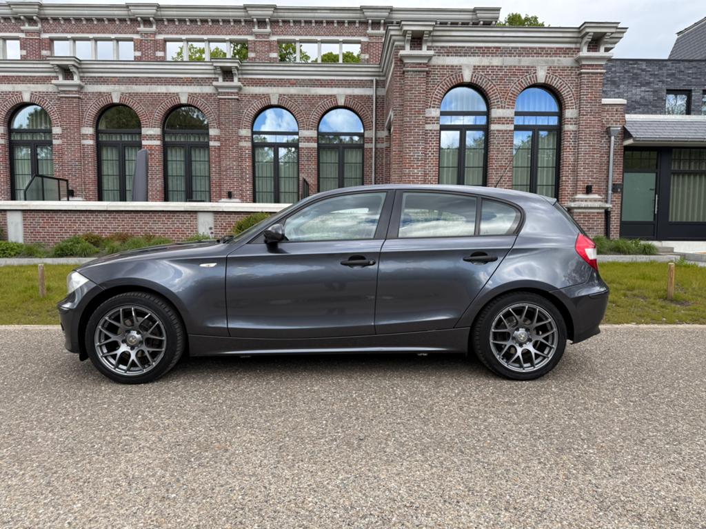 ✅ BMW 116i Benzine Carplay Navi 170.000km Airco 5-deurs, Auto's, Bluetooth, 1 Reeks, Particulier, Euro 4