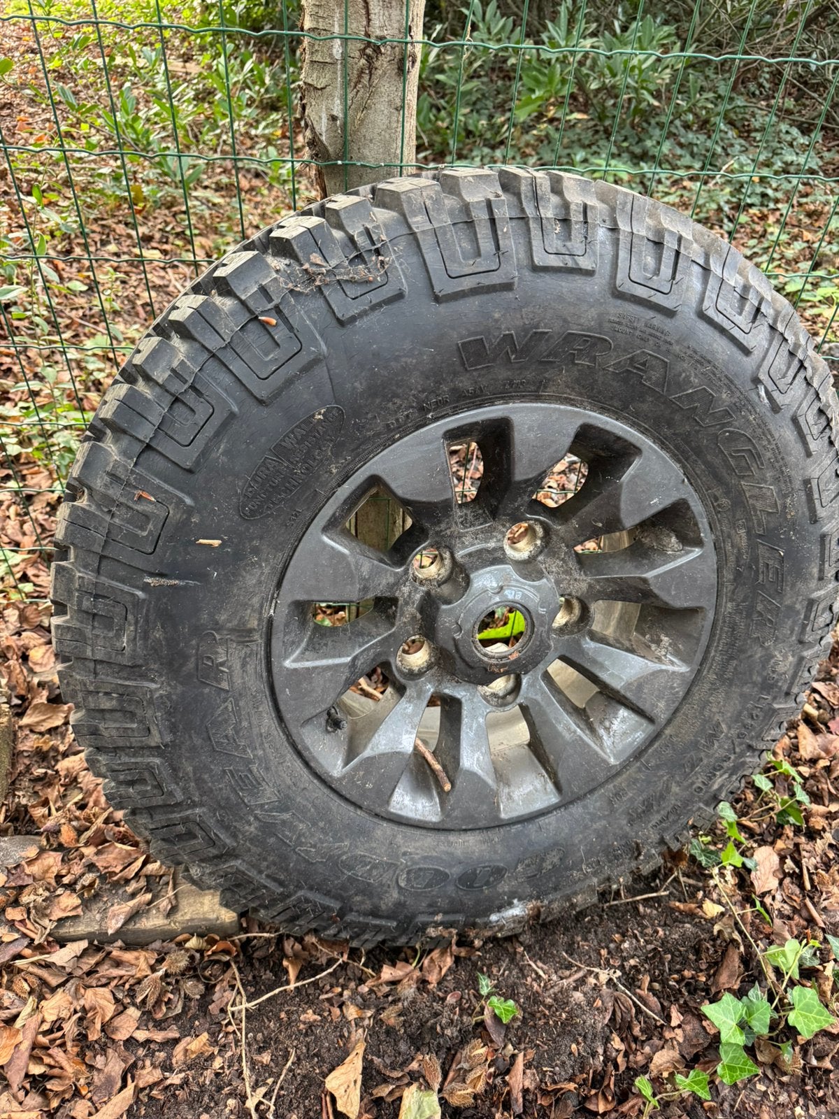 Splinternieuwe defender sawtooth velg, Ophalen, Banden en Velgen, Nieuw, All Season