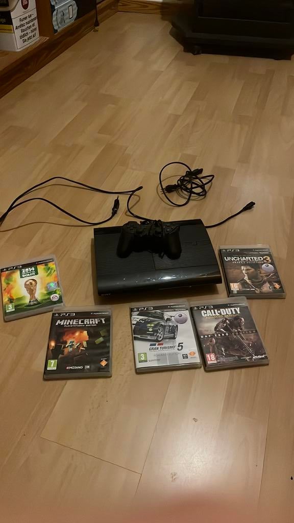 Playstation 3 met 1 controller en 5 games, Games en Spelcomputers, Ophalen, Zo goed als nieuw, Met 1 controller