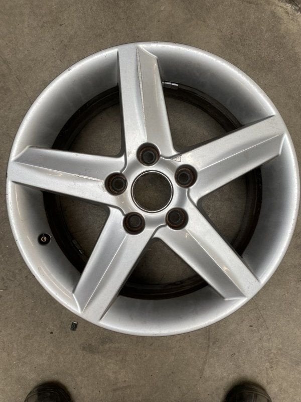 16 inch originele sport velg Seat Alhambra 7N5601025 velg 1, Autos : Pièces & Accessoires, -, Pneu(s), Utilisé, -