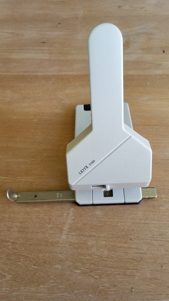 Perforator LEITZ 5180 Heavy Duty Metal, Ophalen, Zo goed als nieuw