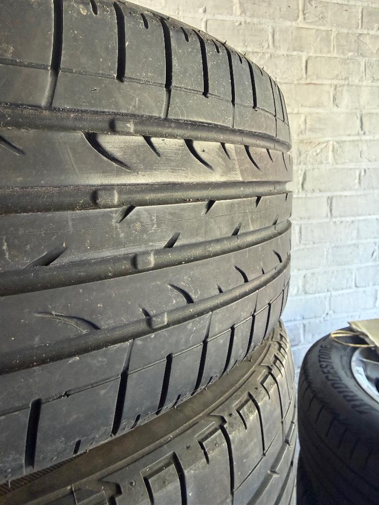 2x Bridgestone 225/45/18 91V, Ophalen, 18 inch, Gebruikt, Band(en)