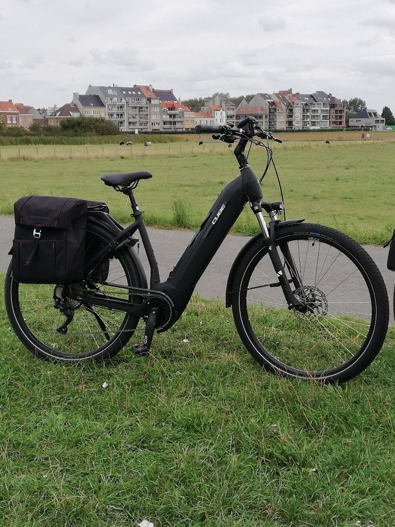 CUBE Kathmandu Hybrid Pro, Fietsen en Brommers, Ophalen, Zo goed als nieuw, Cube