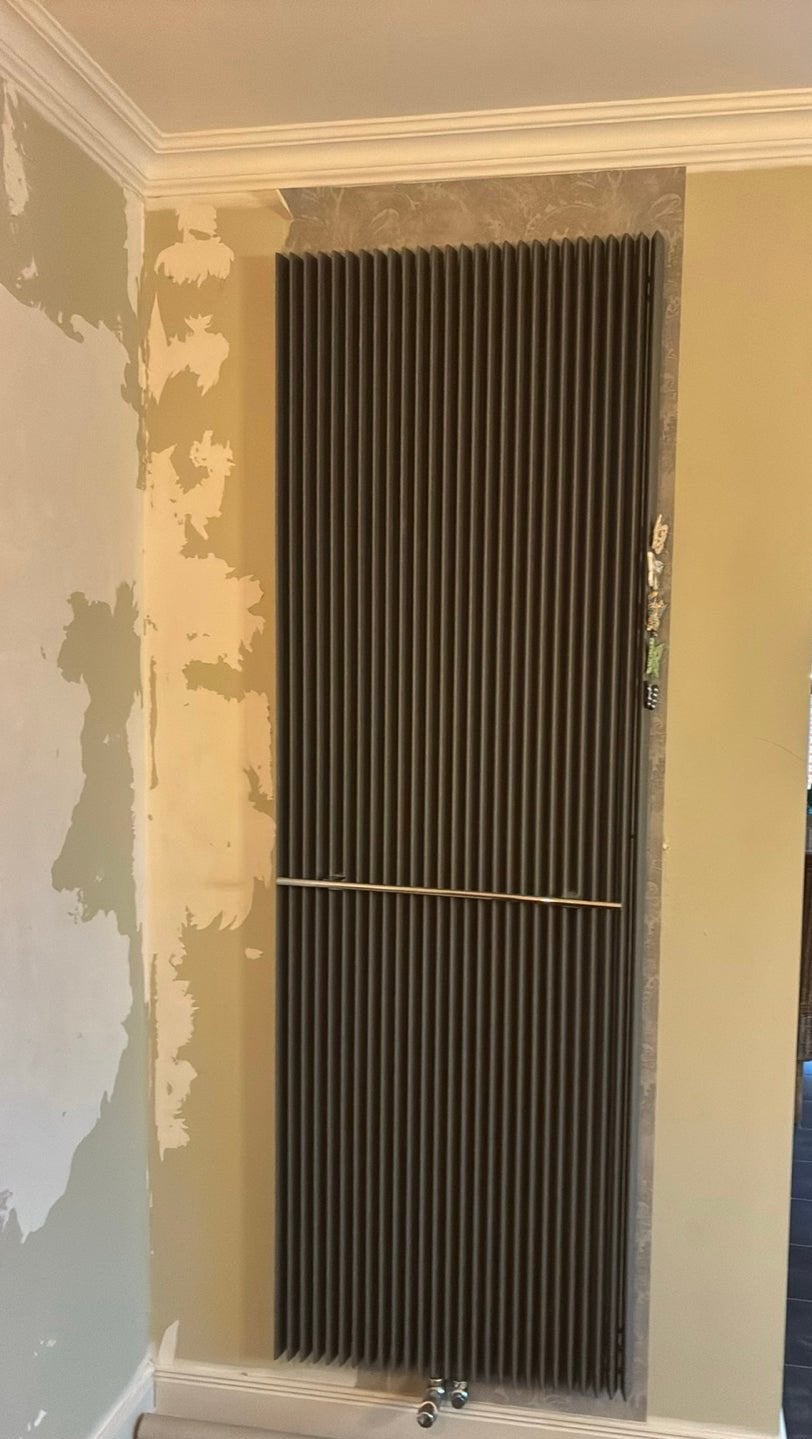 Verticale radiator - Jaga iguana Aplano, Bricolage & Construction, 800 watts ou plus, Comme neuf, Enlèvement, 80 cm ou plus