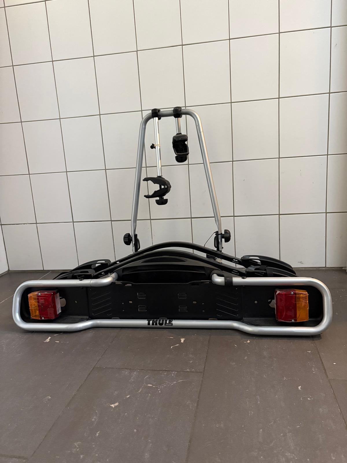 Porte -vélo de la marque Thule, Autos : Divers, Porte-vélos, Enlèvement, 2 vélos, Comme neuf, Accessoire porte-vélos
