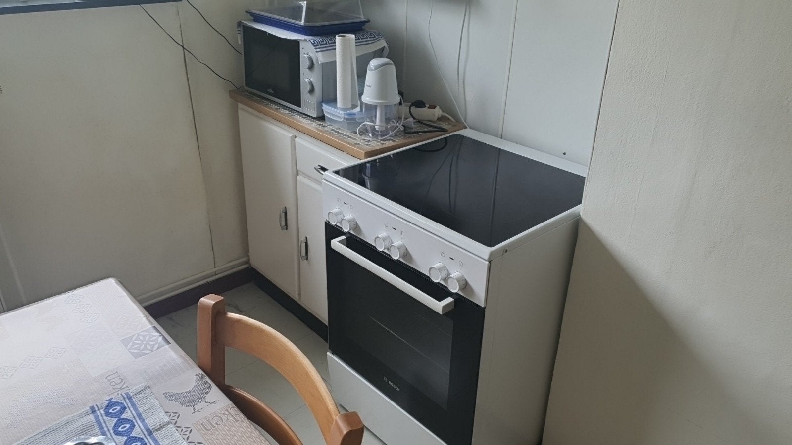 A vendre  cuisiniere vitro...tres bon etas., Electroménager, Enlèvement, Four
