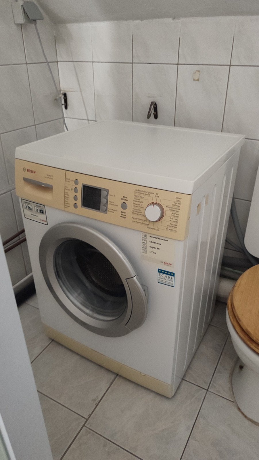 machine à laver 7kg BOSCH, 1200 à 1600 tours, 6 à 8 kg, Comme neuf, Chargeur frontal