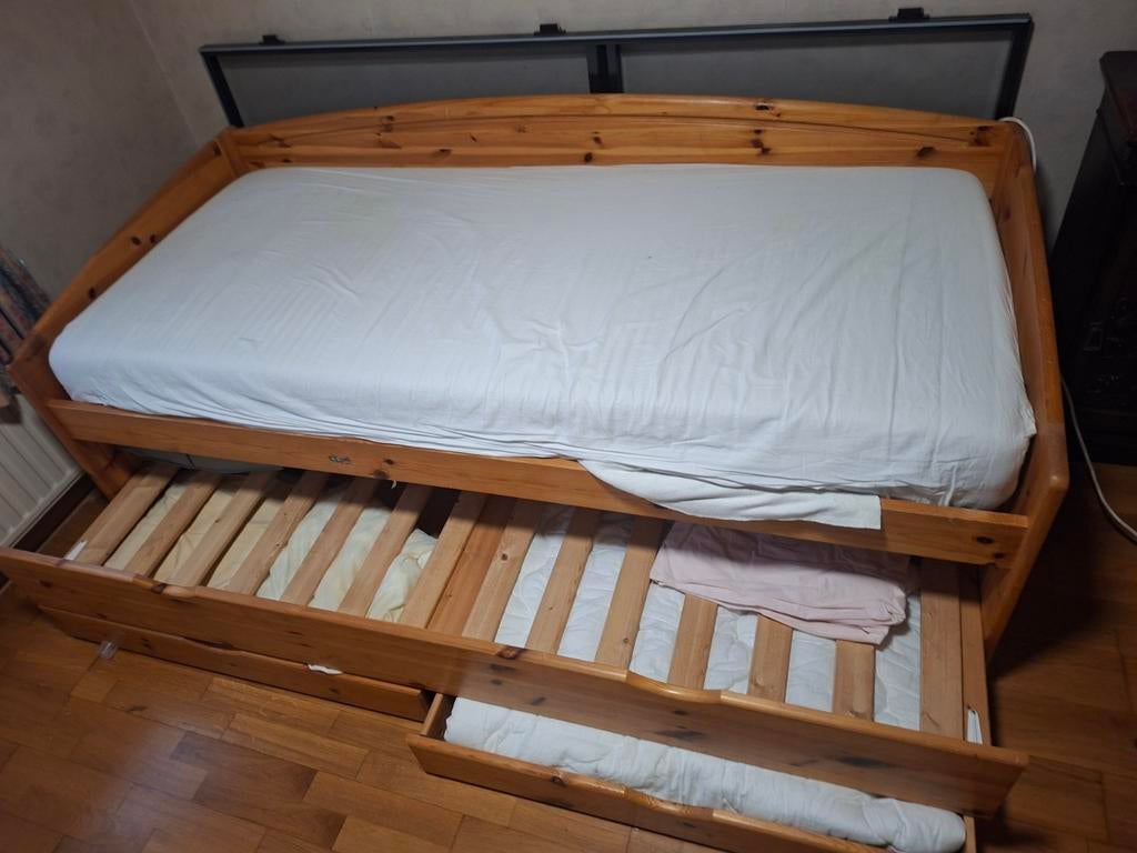 Grenen bed 1 persoon mogelijkheid voor 2 personen 2schuiven, Ophalen