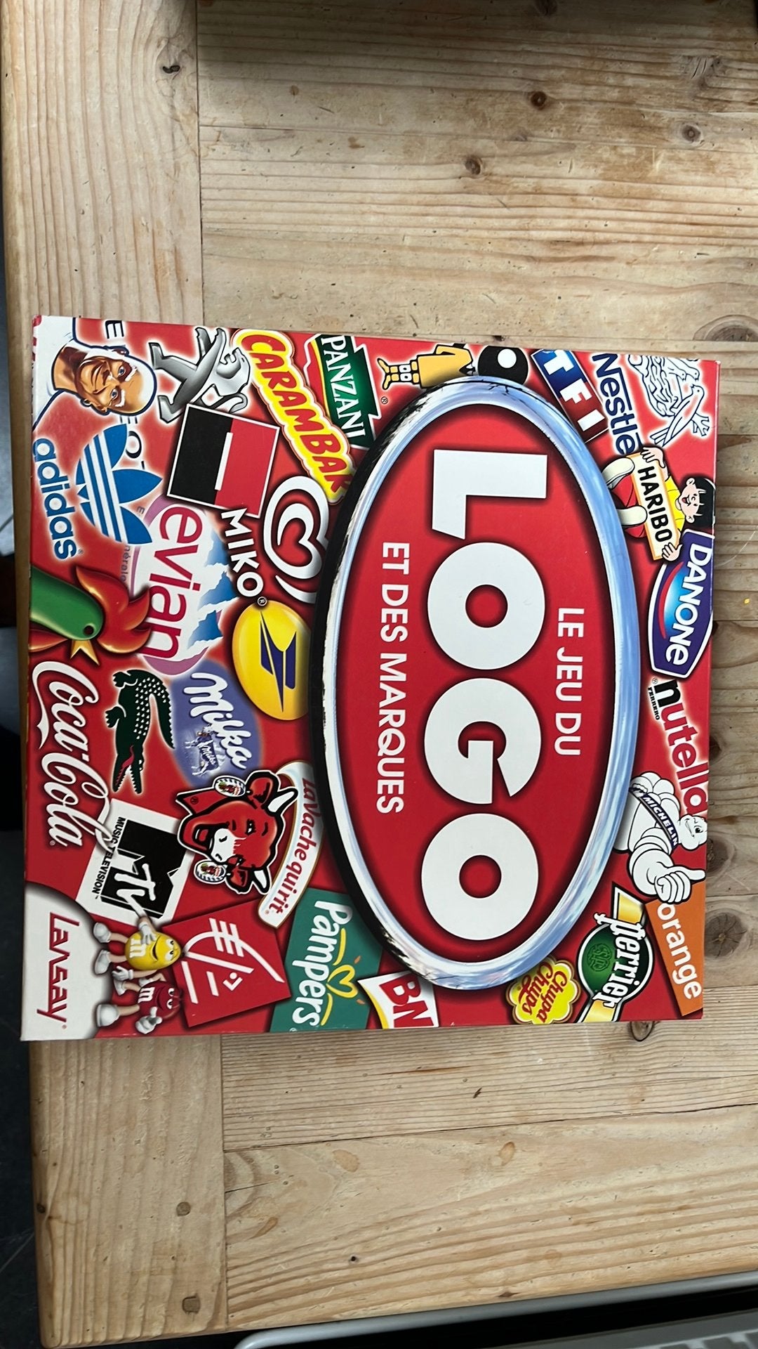 Le jeu du logo et des marques neuf, Hobby & Loisirs créatifs, Cinq joueurs ou plus, Enlèvement, Neuf