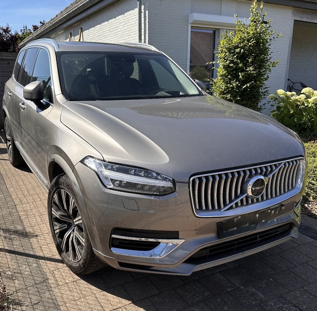 VOLVO XC90 T8 RECHARGEABLE, Autos, Achat, Euro 6, 7 places, Noir