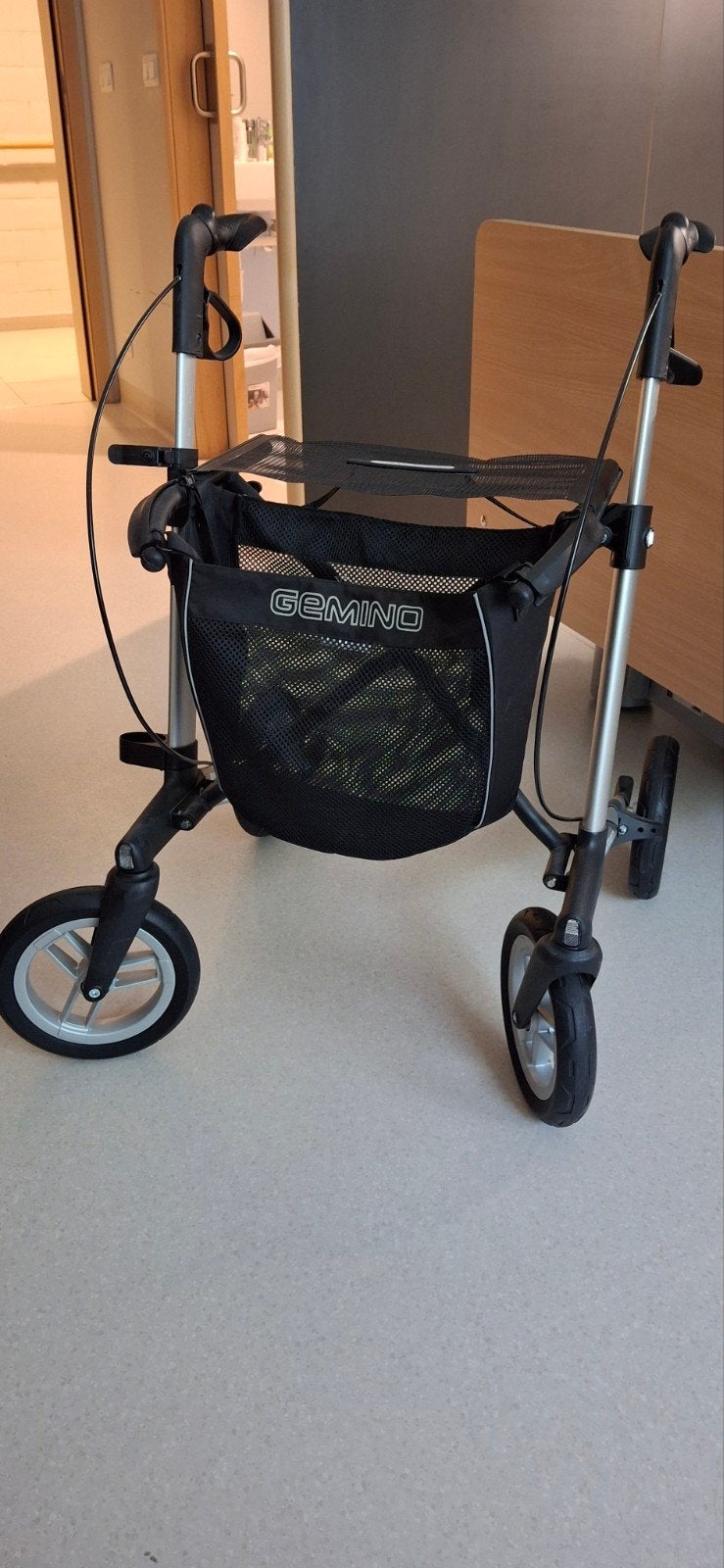 Rollator Gemino 30, Ophalen, Opvouwbaar