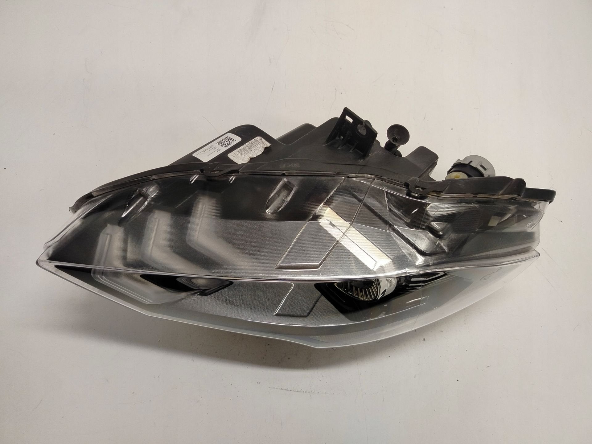 Phare avant gauche relevable Ford Mustang VI 850158915007618, Info@ford.com, Ford Motor Company, American Road 1
48126  Dearborn