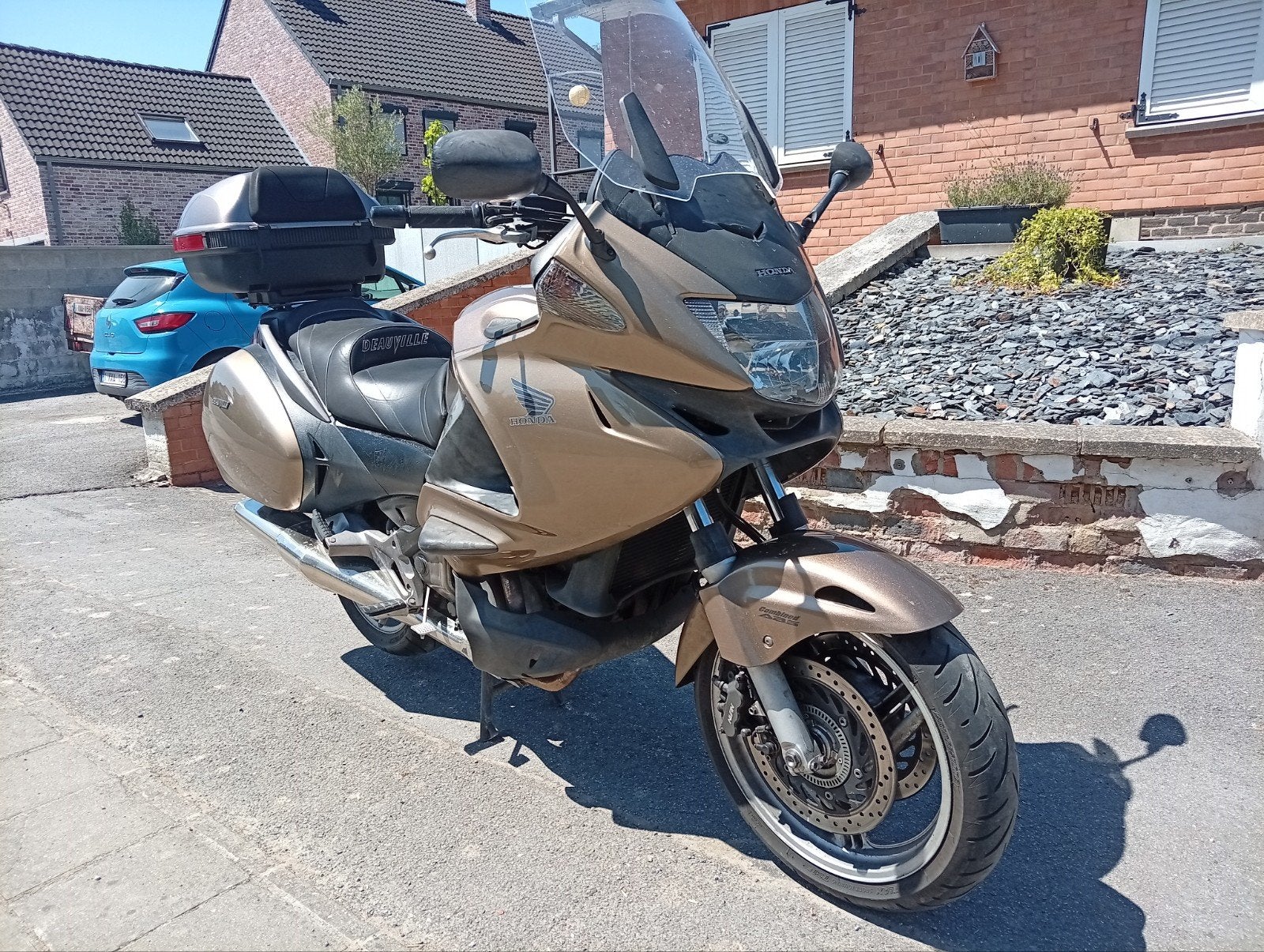 Honda Deauville 700cc, Motoren, Motoren | Honda, 700 cc, 2 cilinders, Occasion, Motorrijbewijs A