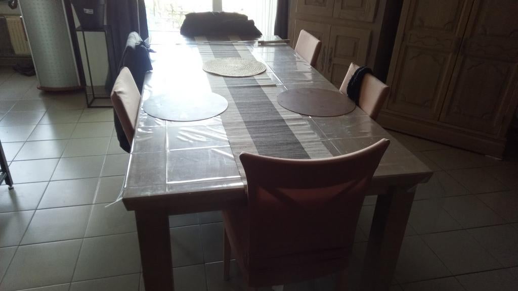 Grote houten tafel, Ophalen