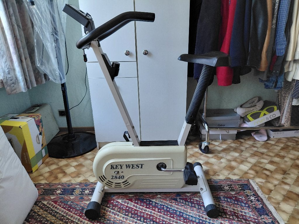 Hometrainer KEY WEST 2840, Ophalen, Gebruikt, Metaal, Benen