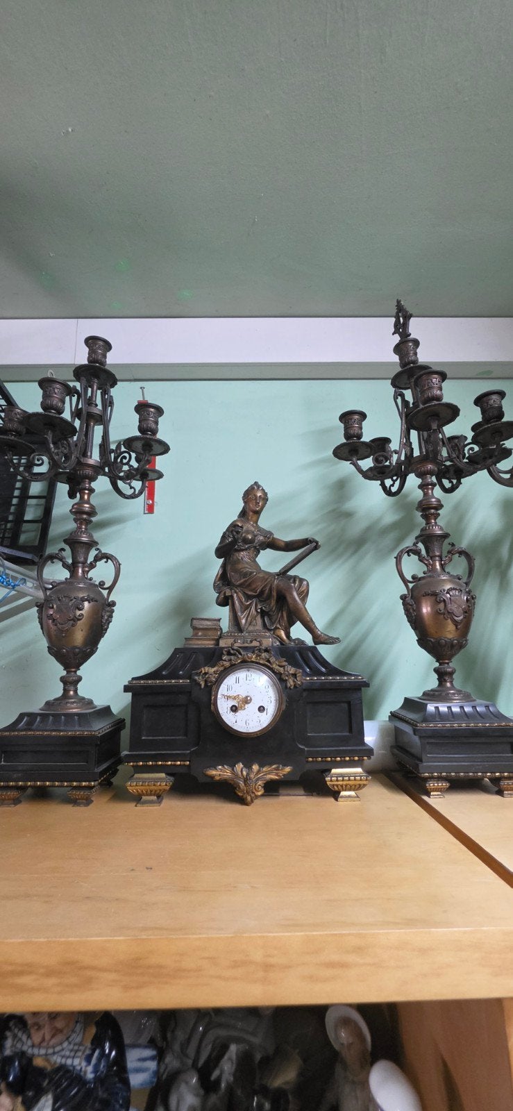 Chemineugarniture Napoléon III - Horloge avec candélabres., Antiquités & Art, Enlèvement