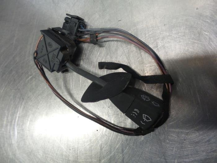 Commutateur essuie-glace d'un BMW 3-Serie (3-Serie 90-), Autos : Pièces & Accessoires, -, 3 mois de garantie, Utilisé, -