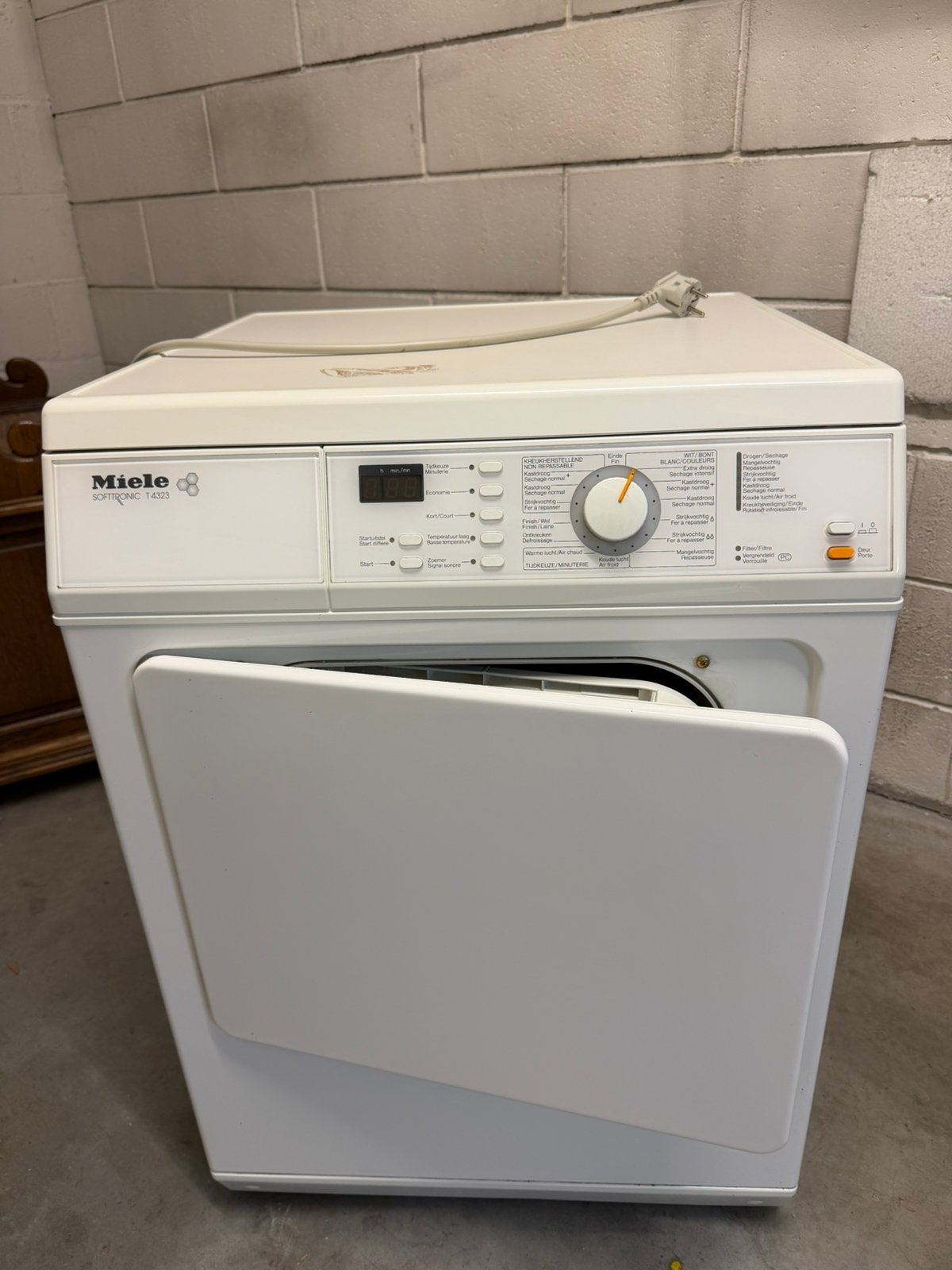 Sèche-linge Miele T 4323 à évacuation, Electroménager, Sèche-linge, 4 à 6 kg, Enlèvement, Utilisé, Moins de 85 cm