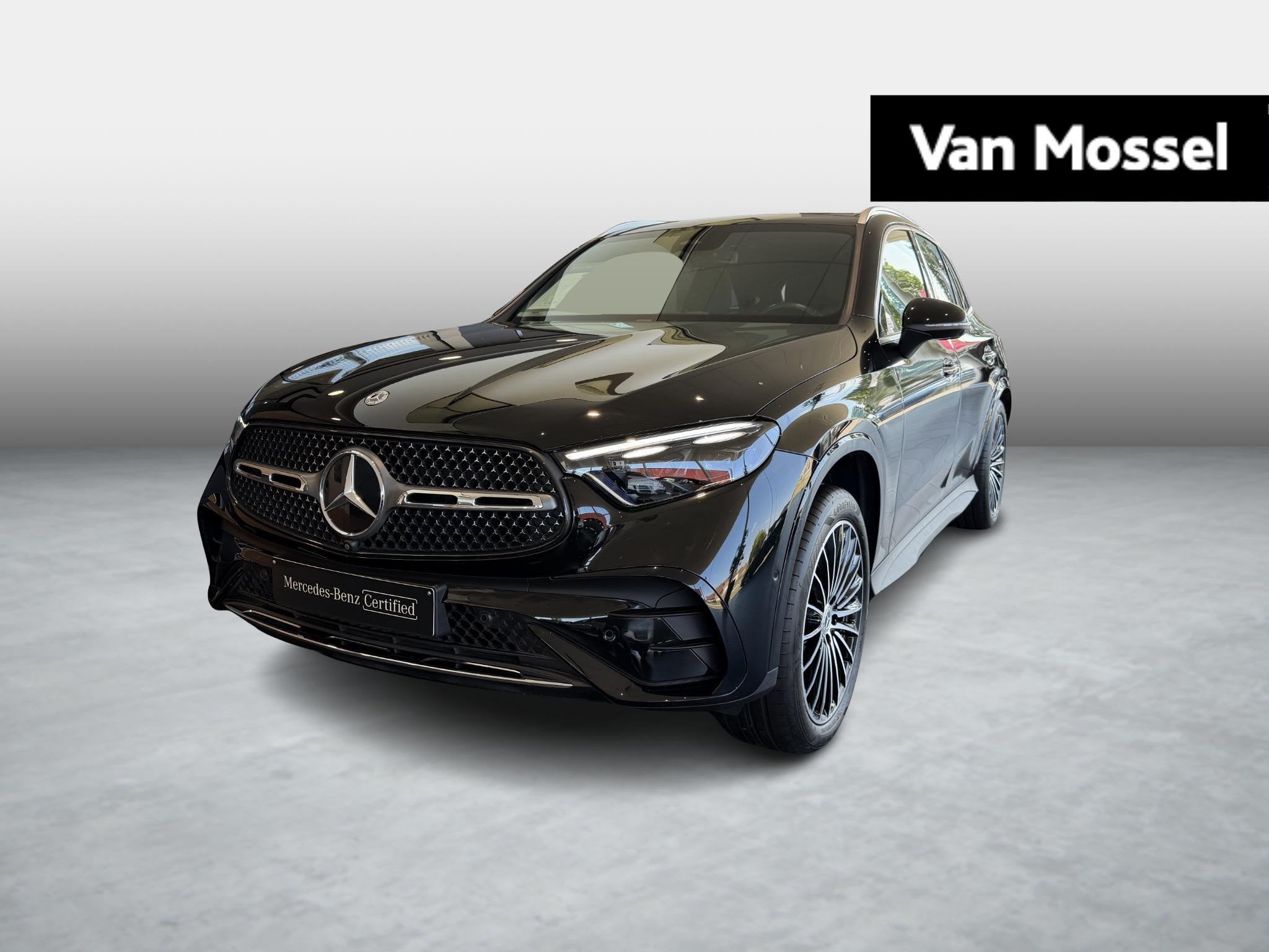 Mercedes-Benz GLC 300 e 4M AMG Line + LEDER + DIGITAL LIGHT, Autos, Mercedes-Benz, Achat, Entreprise, 2000 kg, 5 portes