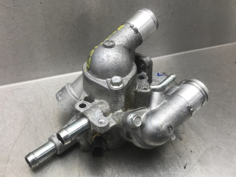 BOITIER THERMOSTAT Mitsubishi, Utilisé, Mitsubishi