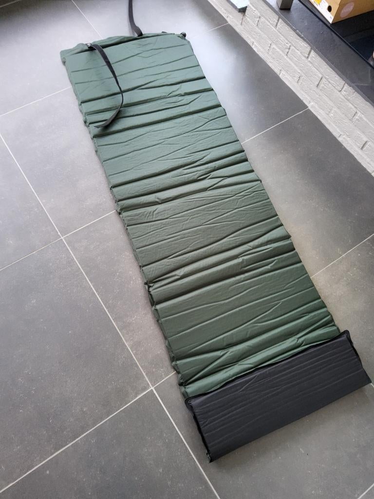 Matelas de couchage vert foncé/tapis de sport, Enlèvement ou Envoi, Comme neuf, 1 personne