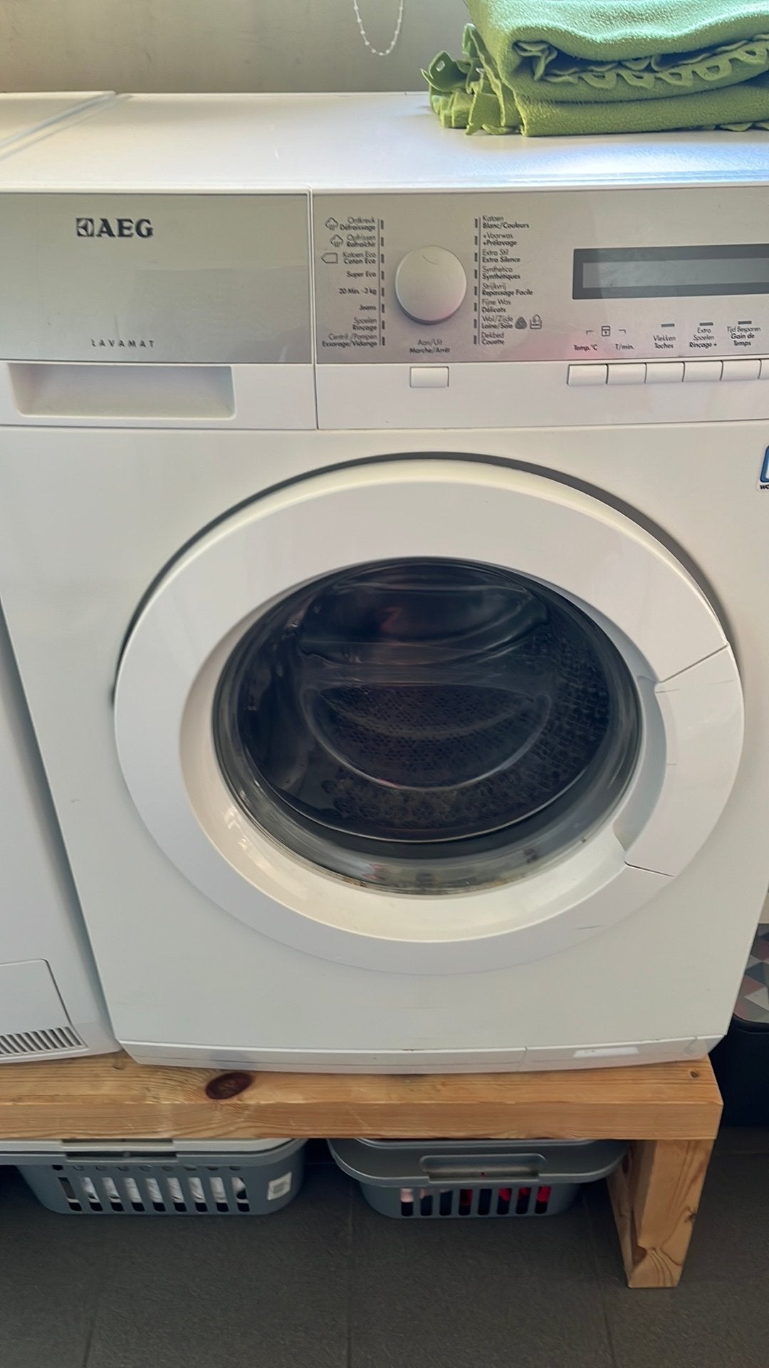 Wasmachine AEG L76485DFL, Elektronische apparatuur, Ophalen, 1200 tot 1600 toeren, Gebruikt, Minder dan 85 cm