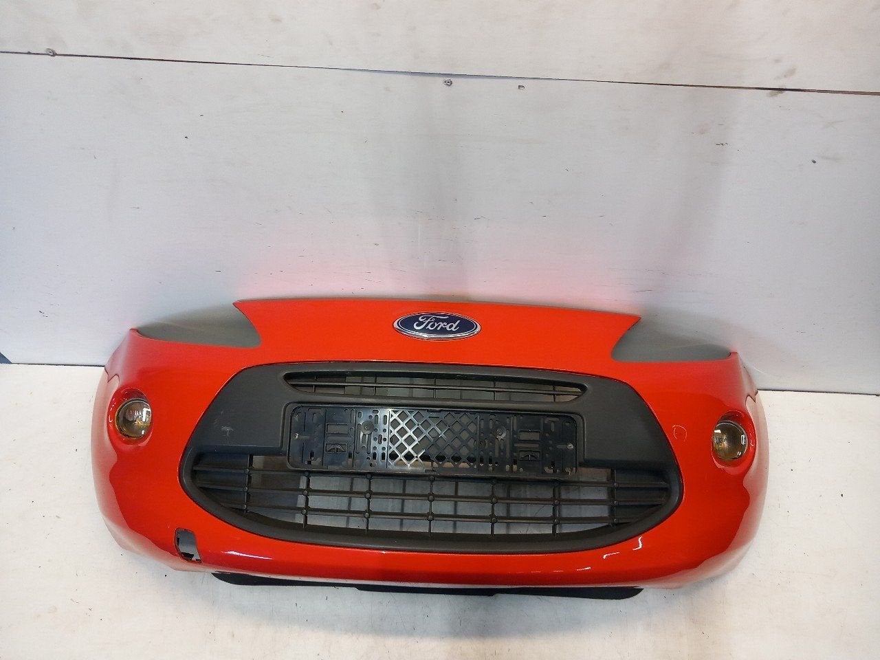 Bumper voor Ford Ka, Onderdelen@venauto.nl, Van der Ven Autorecycling B.V., Ettenseweg 76, 4706 PB Roosendaal, The Netherlands