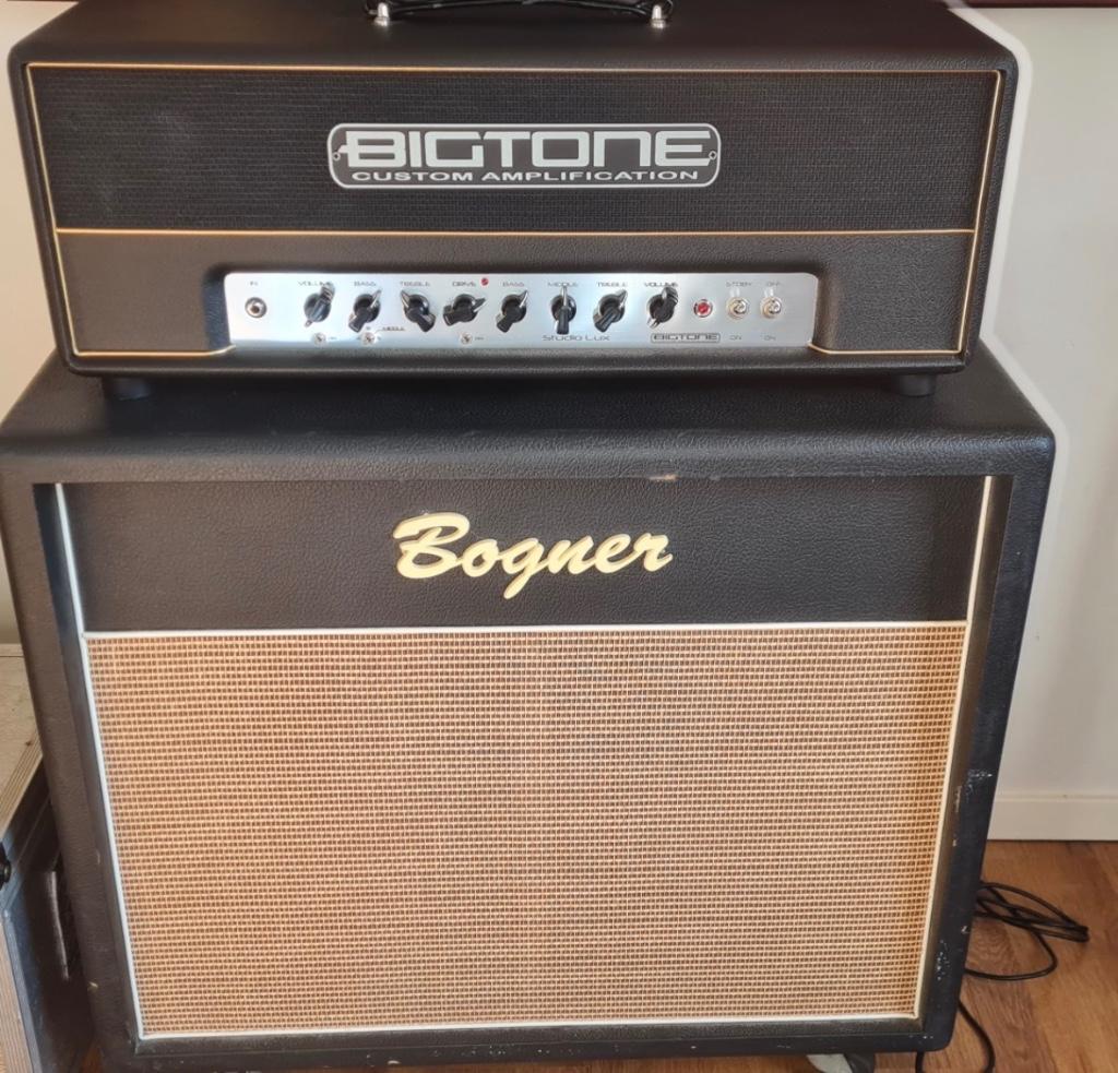 Bigtone studio Lux 50 + Bogner 2x12 cab, Enlèvement, Comme neuf, Guitare, 50 à 100 watts