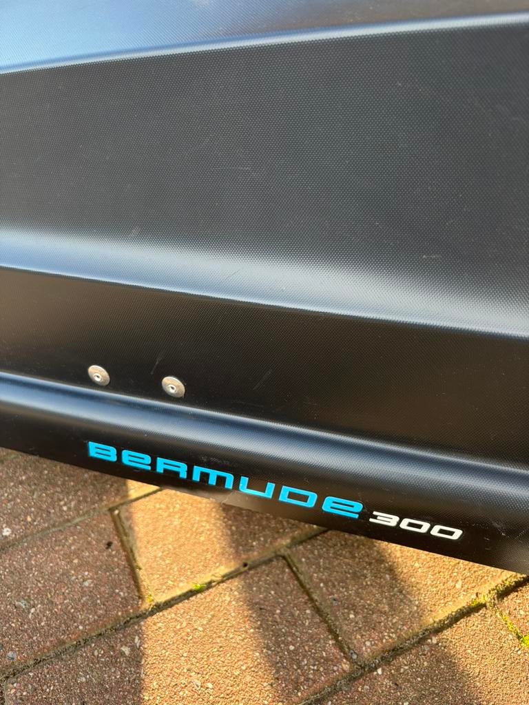 Norauto Bermude 300 dakkoffer + dakdragers (2x gebruikt), Enlèvement, Comme neuf