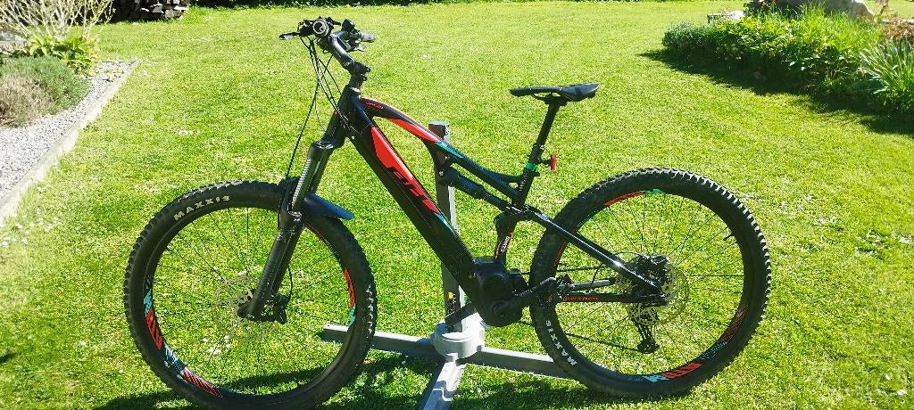 E-bike BH, Fietsen en Brommers, Gebruikt, 47 tot 51 cm, 50 km per accu of meer, Ophalen