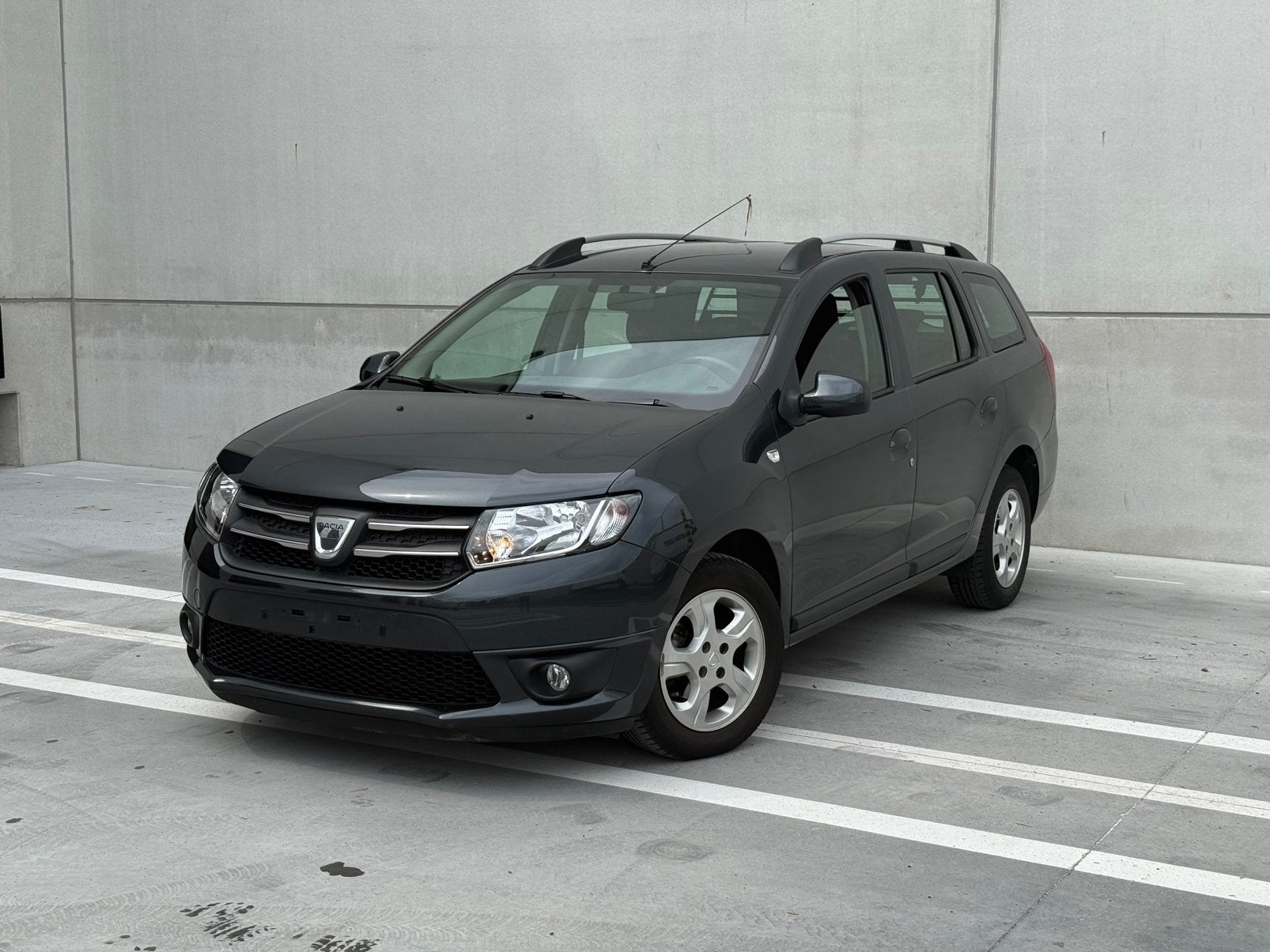 Dacia Logan MCV 0.9i 2016 043 000 km Clima manuel 5 place, Autos, Dacia, Entreprise, Logan MCV, Airbags, Air conditionné, Alarme