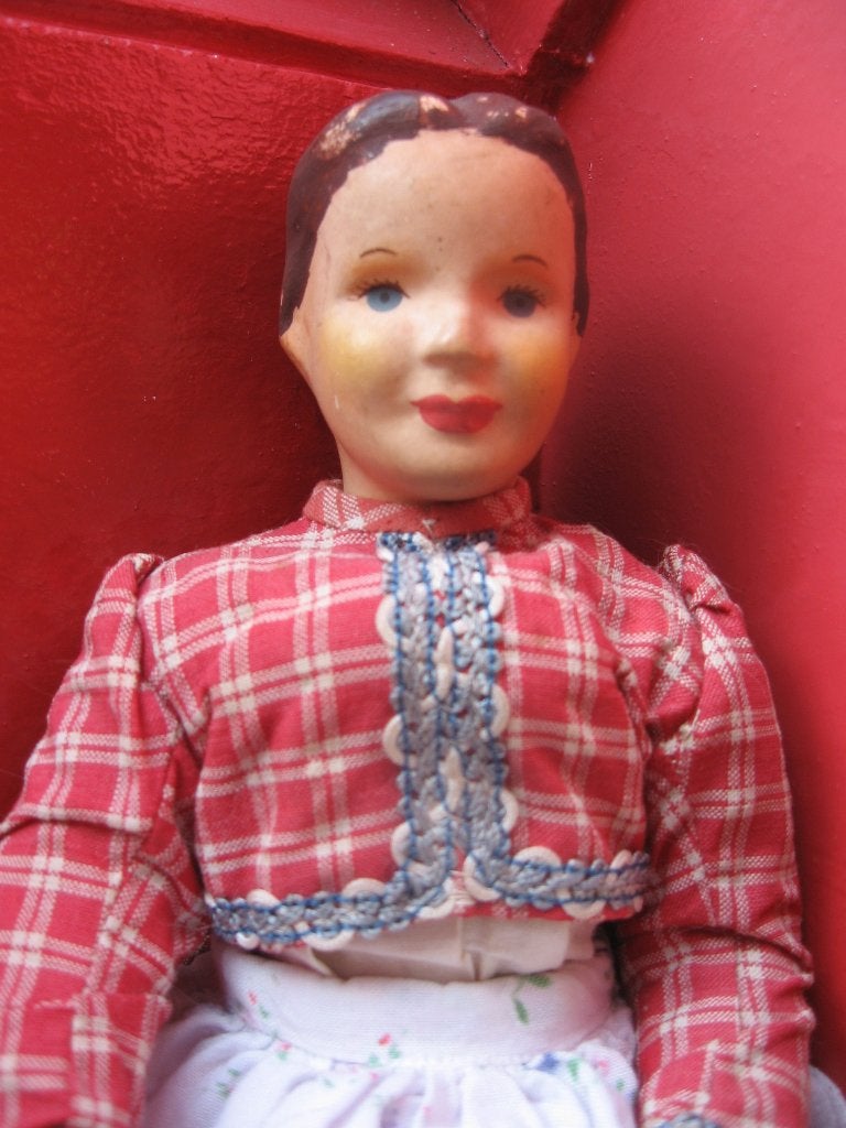 Très ancienne poupée d'époque, Enlèvement ou Envoi