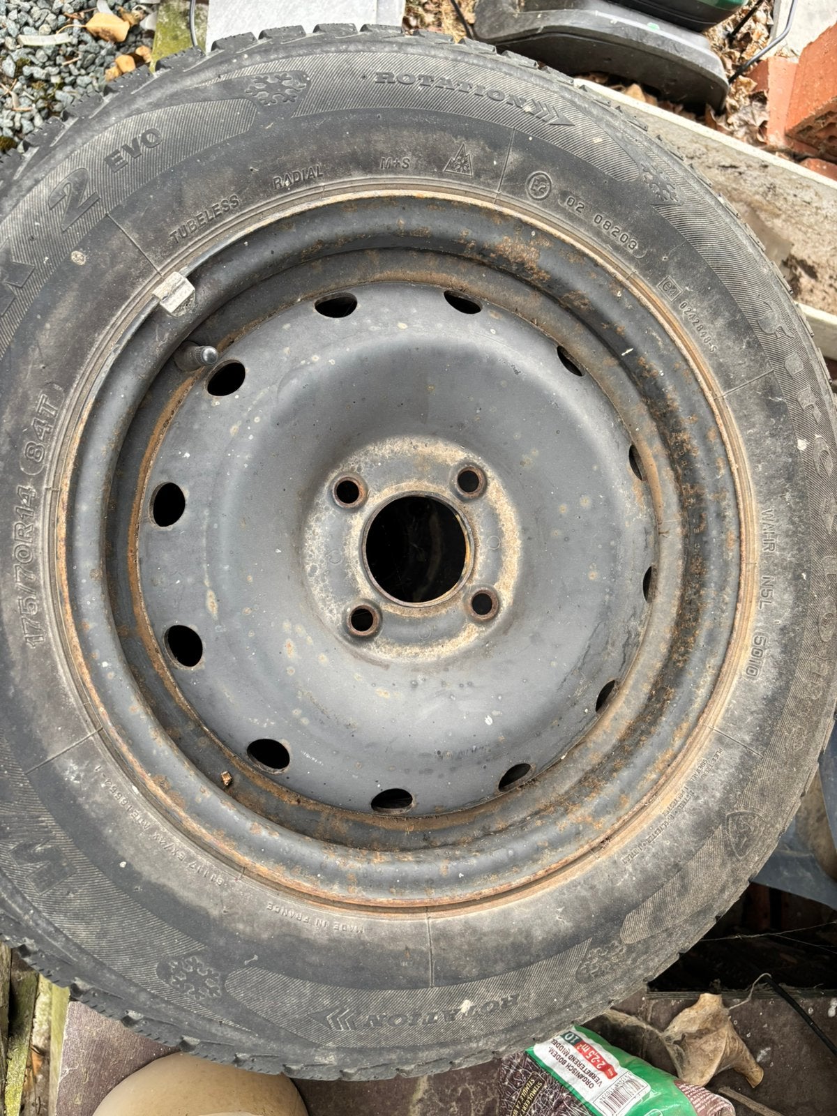 Pneus d'hiver 175/70 R14 84T, Autos : Pièces & Accessoires, Enlèvement, Pneus hiver, Pneu(s)