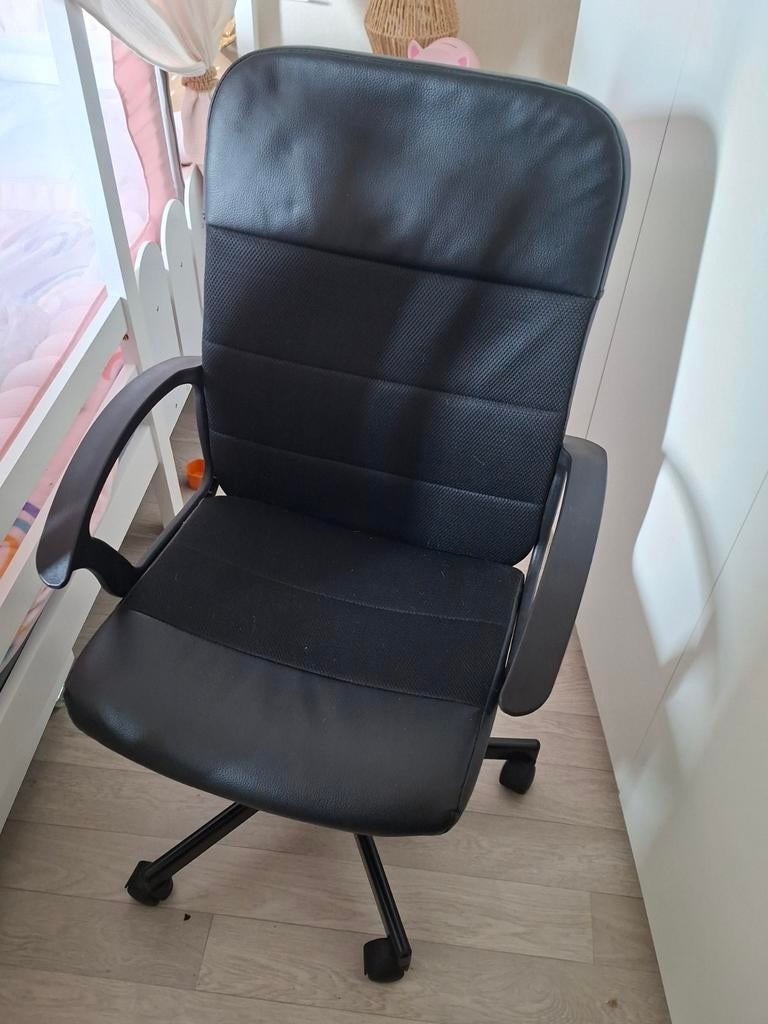 Chaise de bureau IKEA comme neuve, Enlèvement