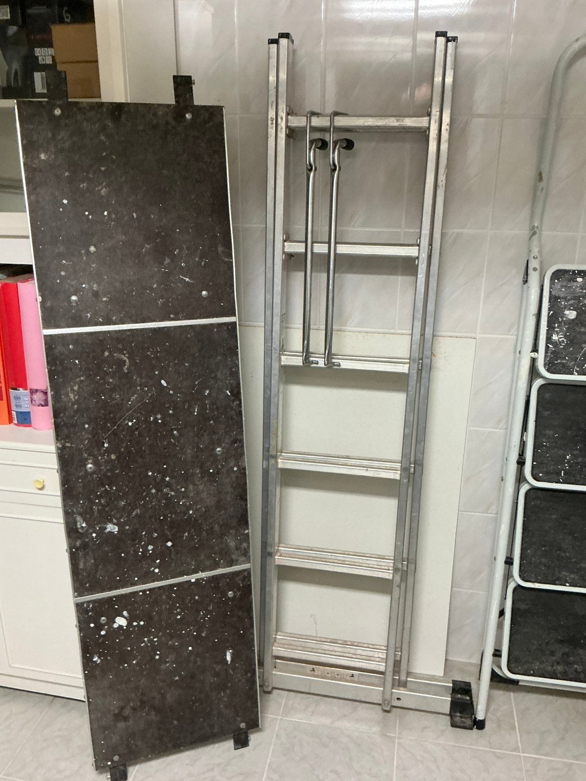 Échafaudage de chambre - étagère - étagère de chambre, 2 à 4 mètres, Pliable ou rétractable/escamotable, Échelle, Enlèvement
