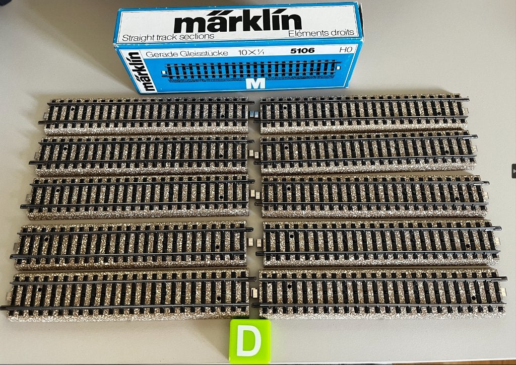 Doos met 10 rechte metaal rails 5106, Wisselstroom, Rails, Ophalen of Verzenden, Zo goed als nieuw