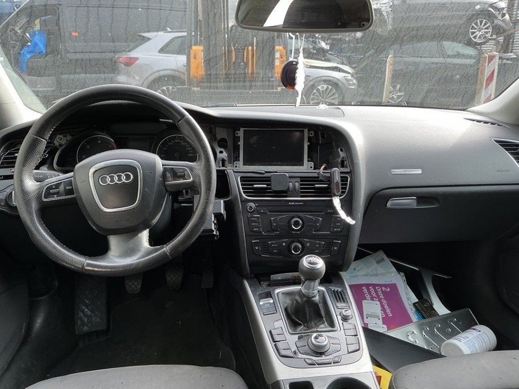 ECRAN GPS Audi A5 Sportback (8TA) (|8R0919604|), Auto-Union-Straße  1,
85057  Ingolstadt, DE, Info@audi.de, Audi, Utilisé