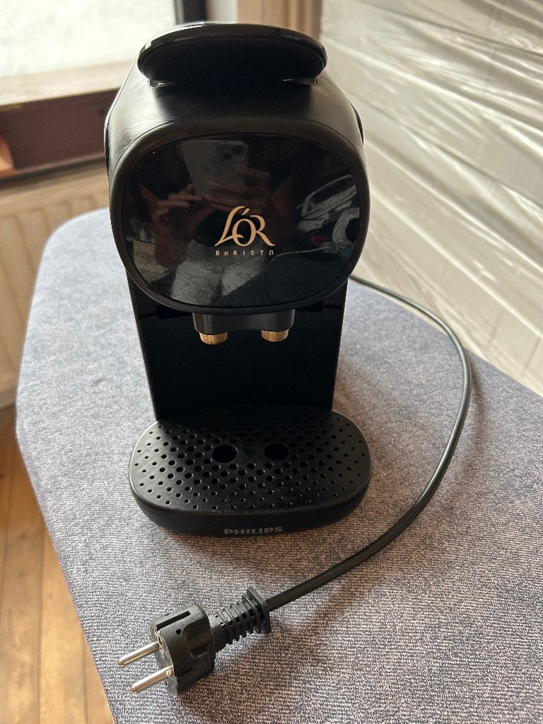 Philips L’Or Barista - koffiemachine, Réservoir d'eau amovible, Comme neuf, Dosettes et capsules de café, 2 à 4 tasses