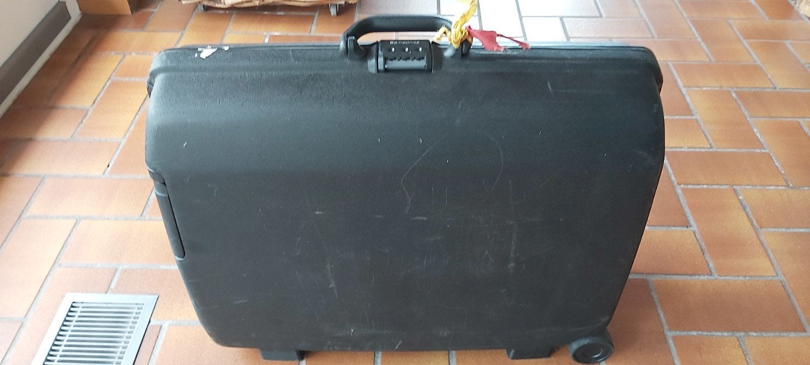 Samsonite valies, Handtassen en Accessoires, Koffers, Ophalen, Wieltjes