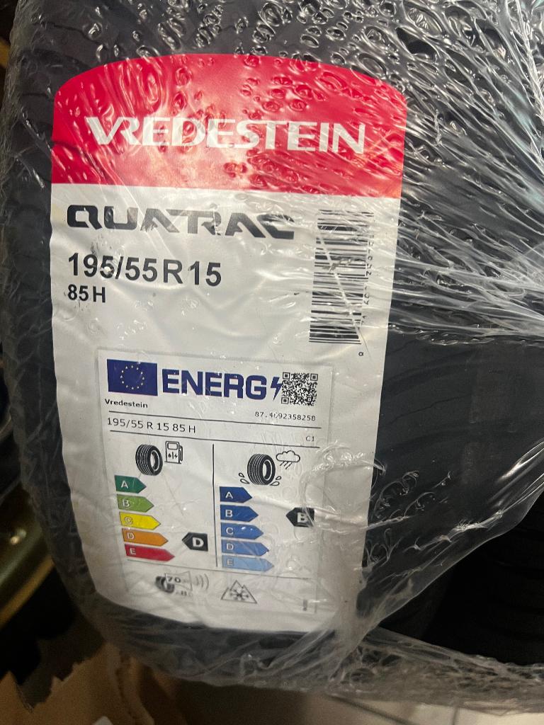 Vredestein quatrac 195/55/15 all season, Neuf, 15 pouces, 4 Saisons, Enlèvement ou Envoi