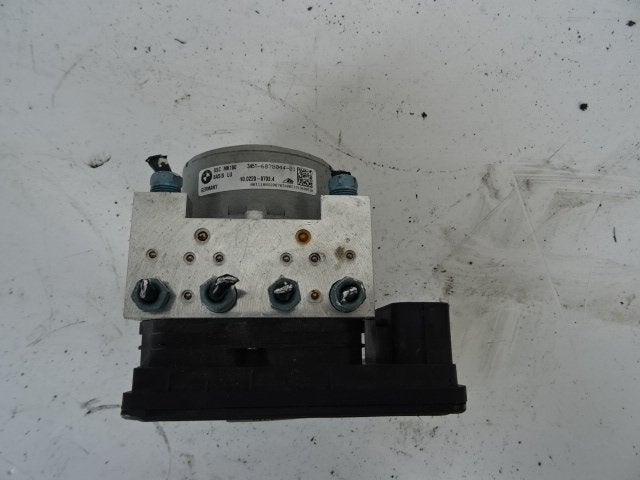 ABS POMP Mini Mini (F56) (01-2013/10-2017) (3451-6878044-01), Gebruikt, Mini