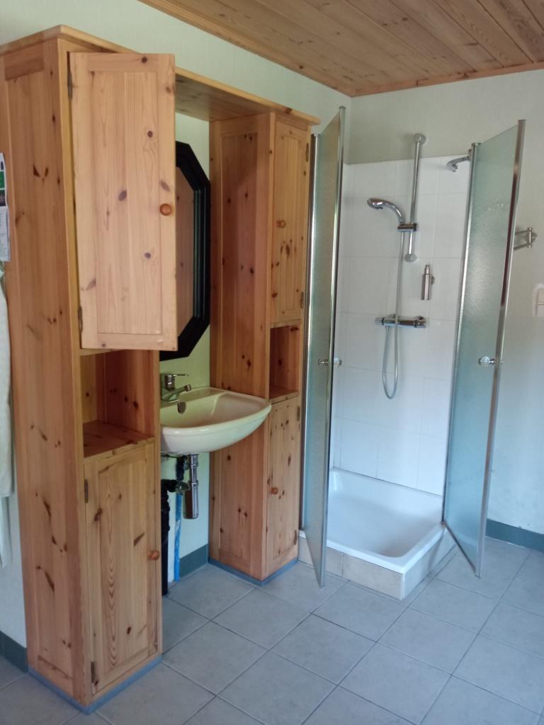 Lavabomeubel + douche + lavabo, Huis en Inrichting, Ophalen, Gebruikt