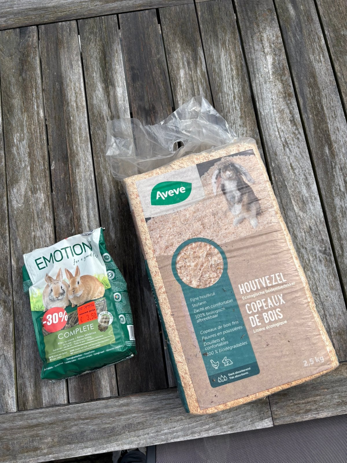 stro en voer voor konijn of cavia, Ophalen, Nieuw