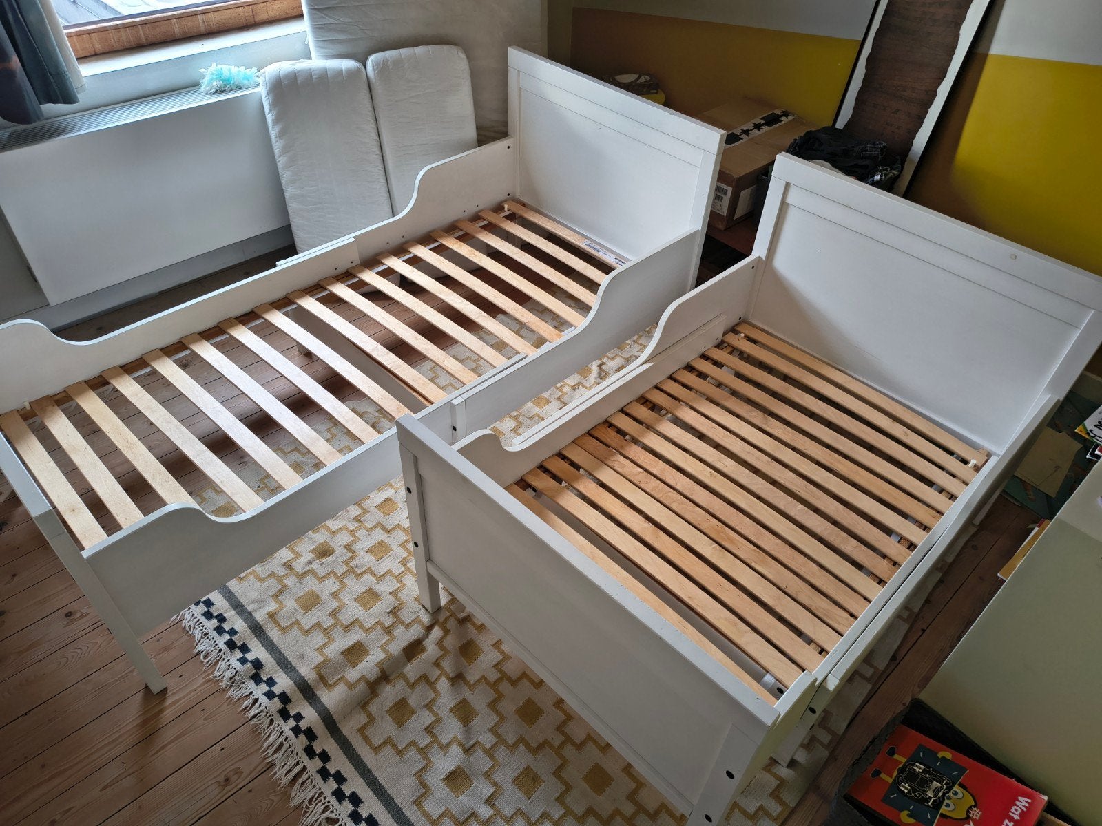 1 of 2 meegroei kinderbedden, Ophalen, Gebruikt