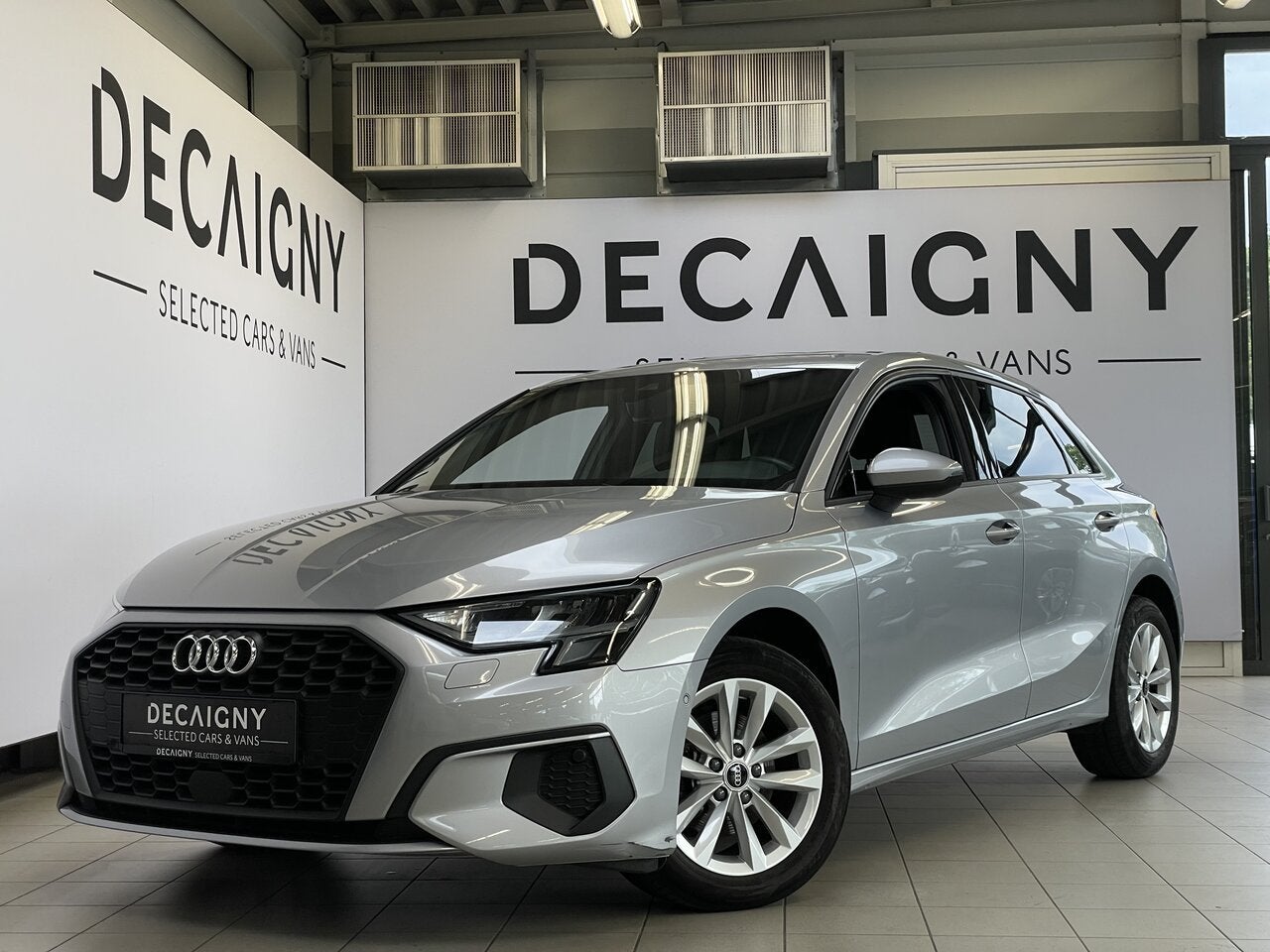 Audi A3 30 TFSI Sportback Business *Navigatie*Carplay, Auto's, Audi, Bedrijf, A3, ABS, Airbags, Airconditioning, Android Auto