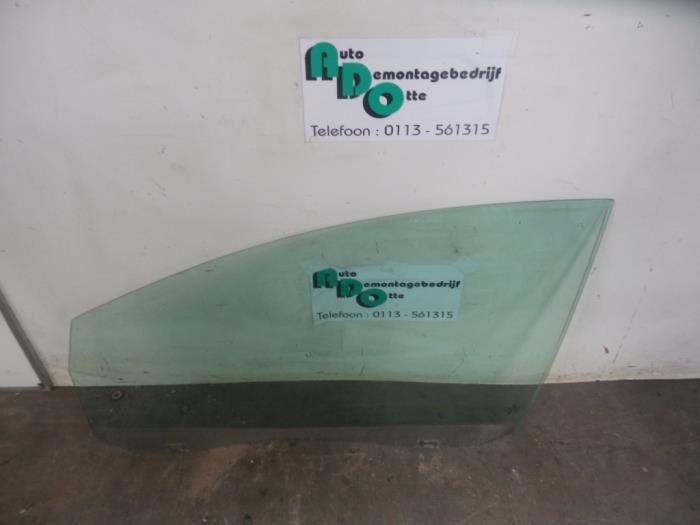 Vitre portière 4portes avant gauche d'un Volkswagen Golf Pl, Volkswagen, -, Utilisé, -