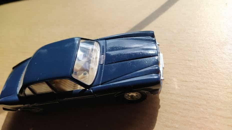 JAGUAR XJ12, SOLIDE, PARFAIT ÉTAT, AVEC BOÎTE, Hobby & Loisirs créatifs, Voitures miniatures | 1:43, Enlèvement ou Envoi, Comme neuf
